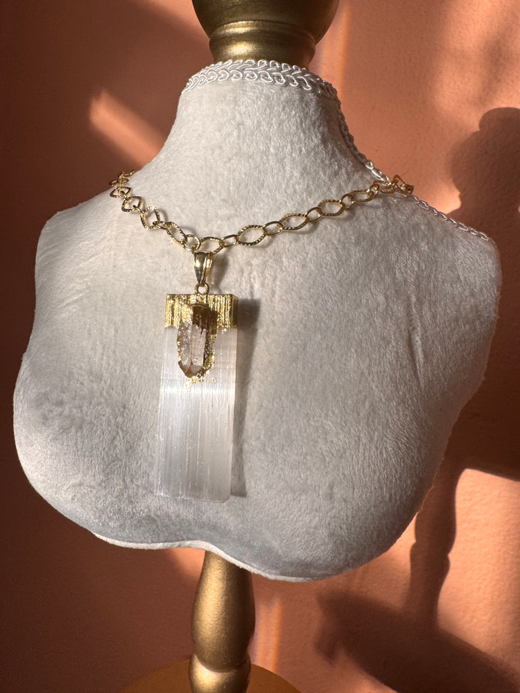 SELENI NECKLACE