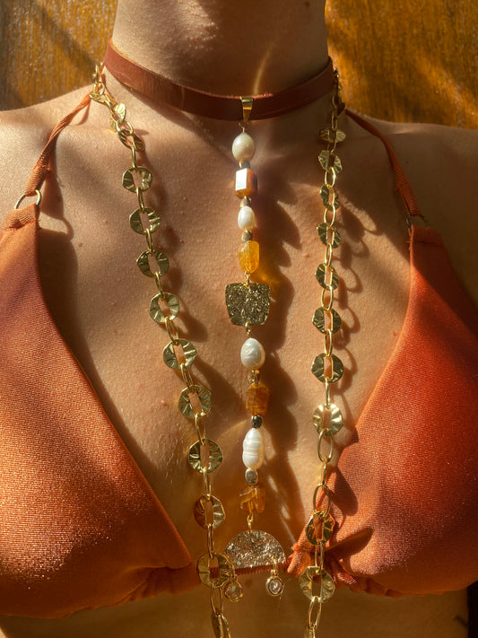 LEATHER TOTEM CHOKER