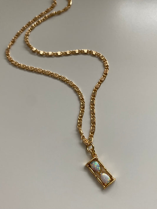 OPALI NECKLACE