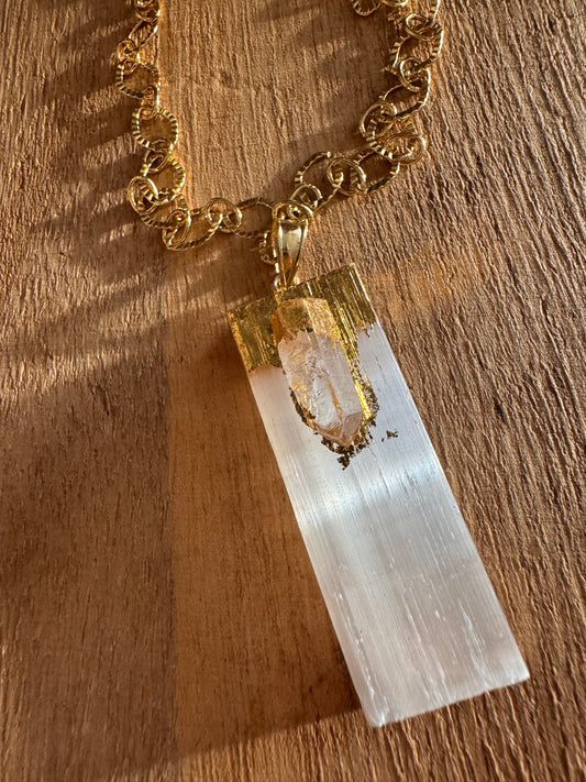 SELENI NECKLACE