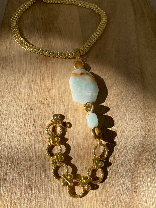 CELESTE ENCANTO CHOKER