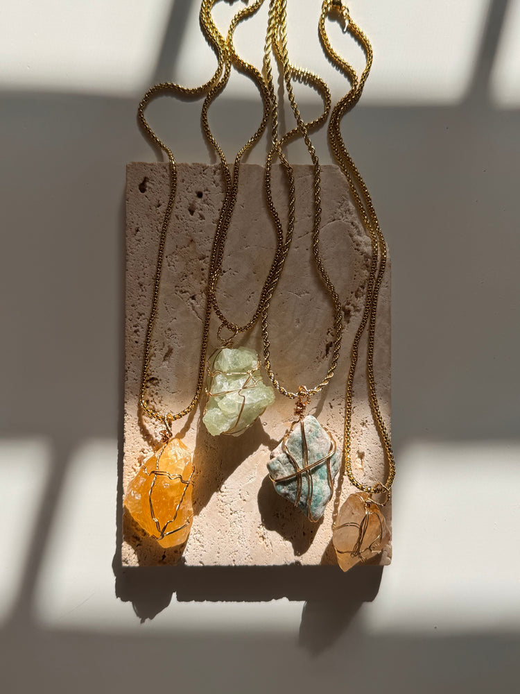 ROUGH MINERALS NECKLACE